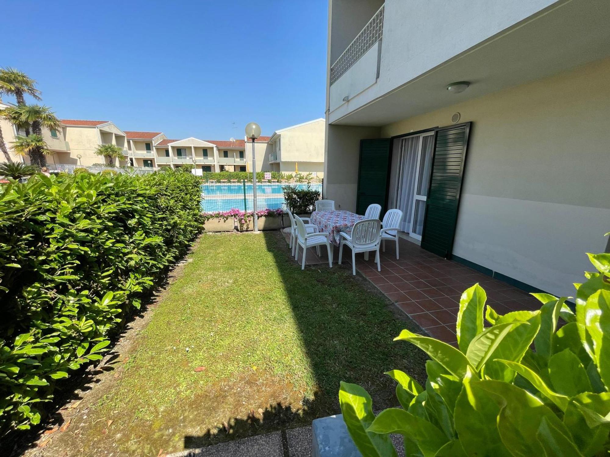 Villaggio Luna Swimmingpool- Agenzia Cocal Caorle Quarto foto