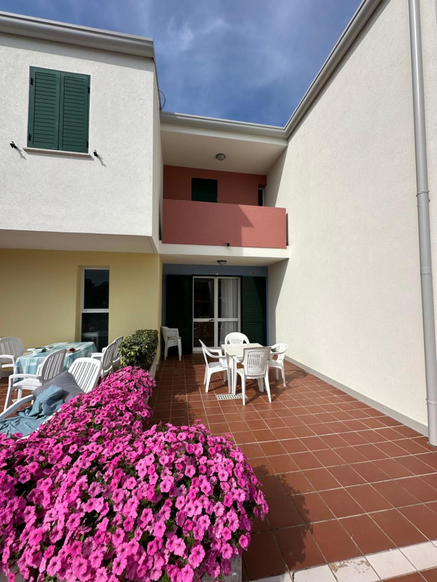 Villaggio Luna Swimmingpool- Agenzia Cocal Caorle Exterior foto